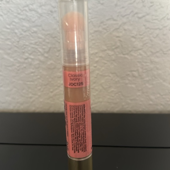 Joah Dark Circle Concealer NWOT Sealed Shade Classic Ivory - Picture 2 of 3